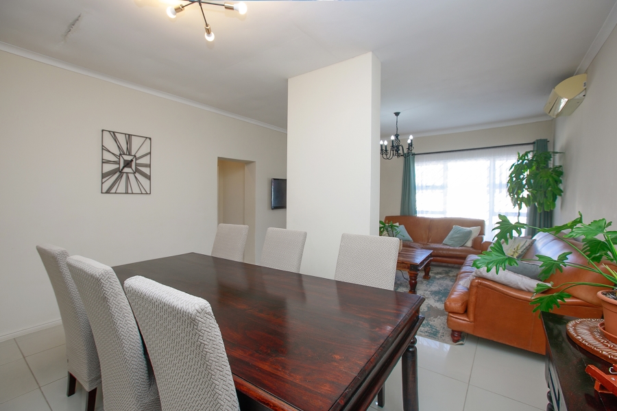 3 Bedroom Property for Sale in Claremont Western Cape